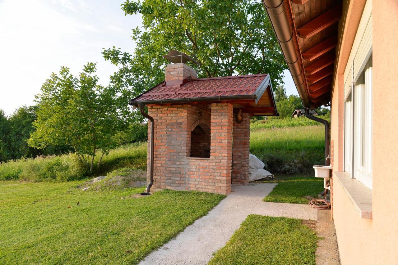 Guest House Blazevic Gornja Gracenica Exterior foto