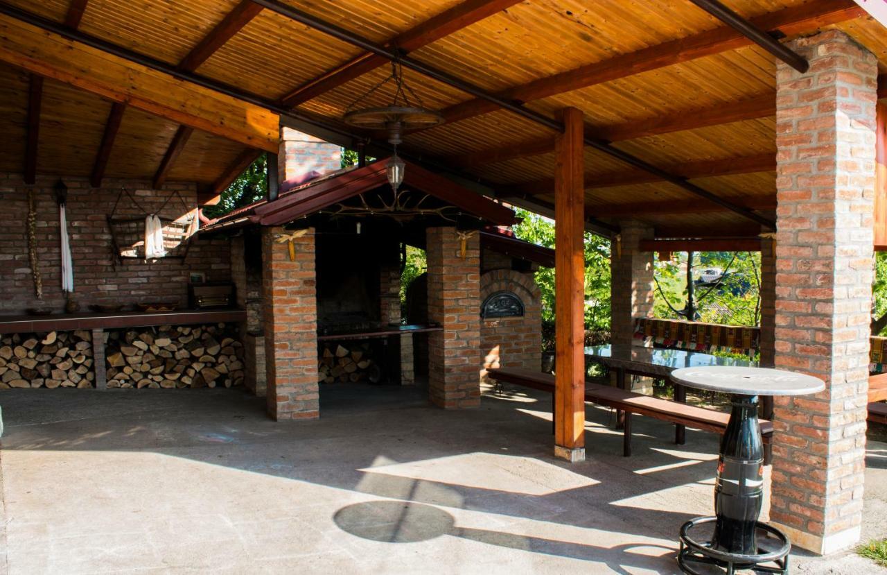 Guest House Blazevic Gornja Gracenica Exterior foto